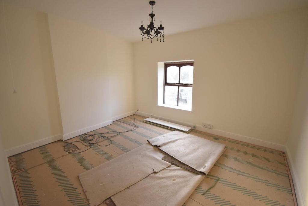 PRE LAUNCH Image - carpets to be fitted