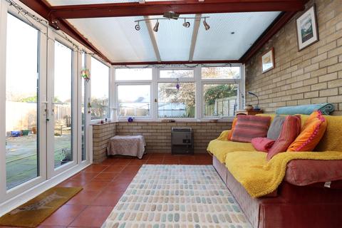 3 bedroom semi-detached house for sale - 1930's semi close to Clevedon's Seafront