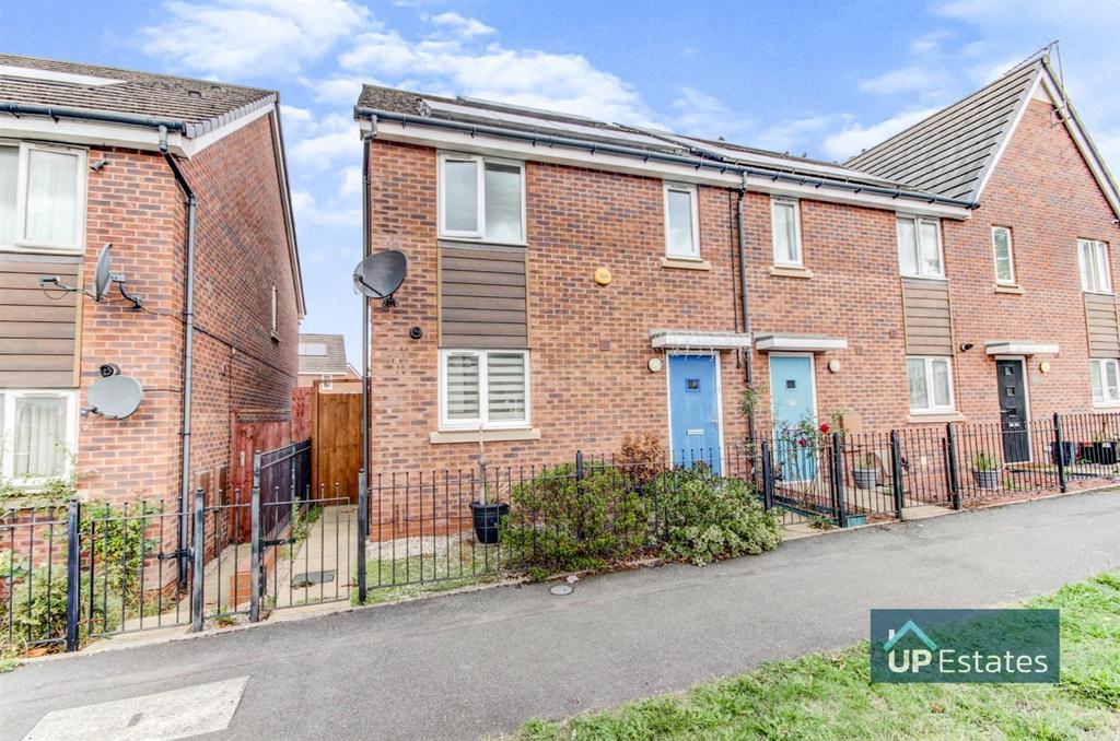 Deedmore Road, Henley Green, Coventry 3 bed end of terrace house for