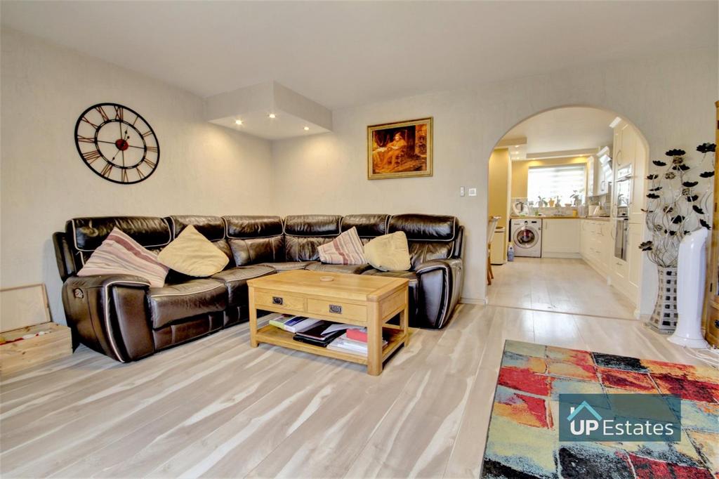 Deedmore Road, Henley Green, Coventry 3 bed end of terrace house for