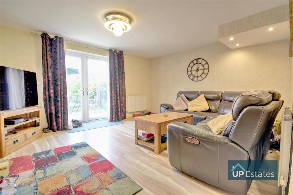 Deedmore Road, Henley Green, Coventry 3 bed end of terrace house for