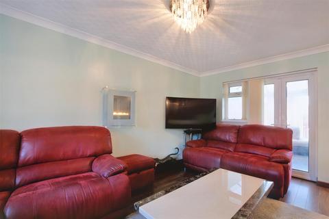 4 bedroom end of terrace house for sale - Coronation Avenue, Sandiacre, Nottingham