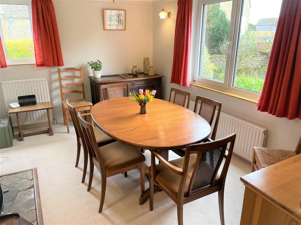 Dining Room-.jpg
