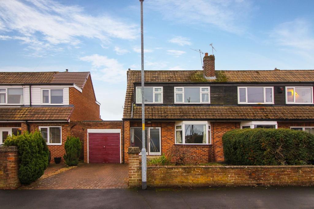 The Fairway, Loansdean, Morpeth 3 bed semidetached house £995 pcm (£