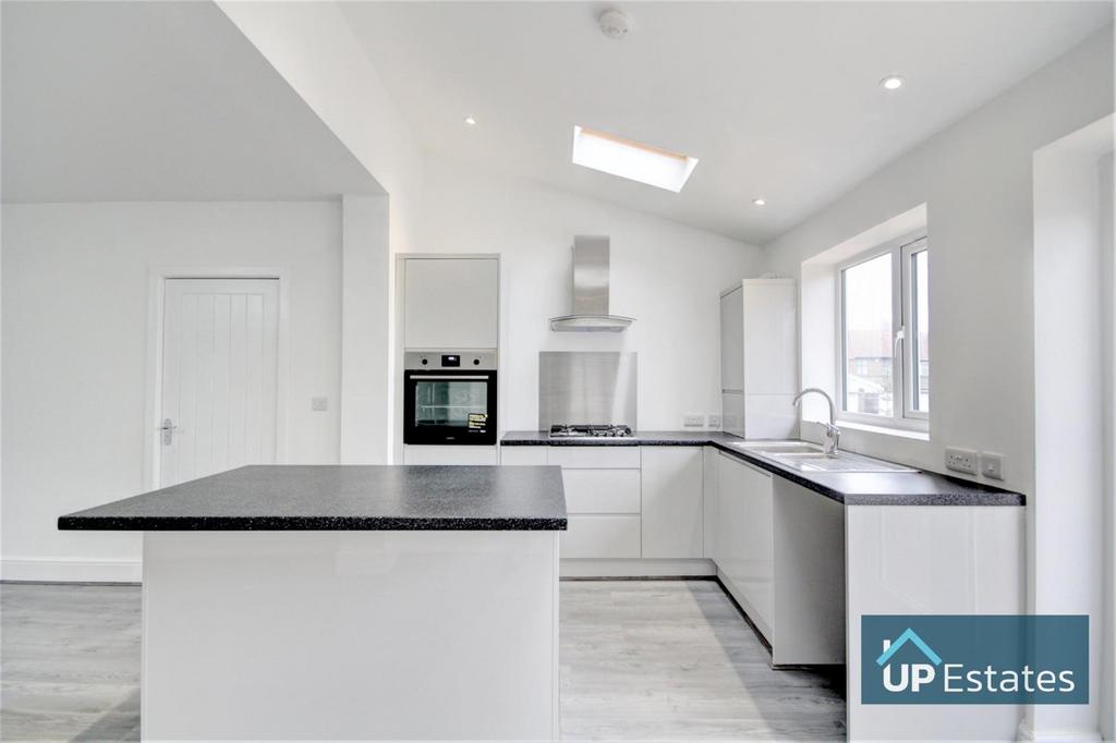 Rollason Road, Coventry 3 bed terraced house £225,000