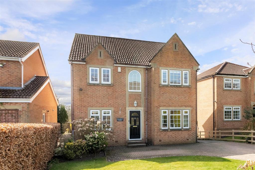 Parklands, Bramhope, Leeds 4 bed detached house £695,000