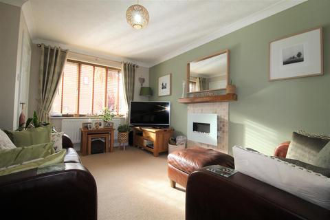 76 Appleford Drive, Minster On Sea, Sheerness, ME12 2SR