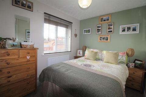 76 Appleford Drive, Minster On Sea, Sheerness, ME12 2SR