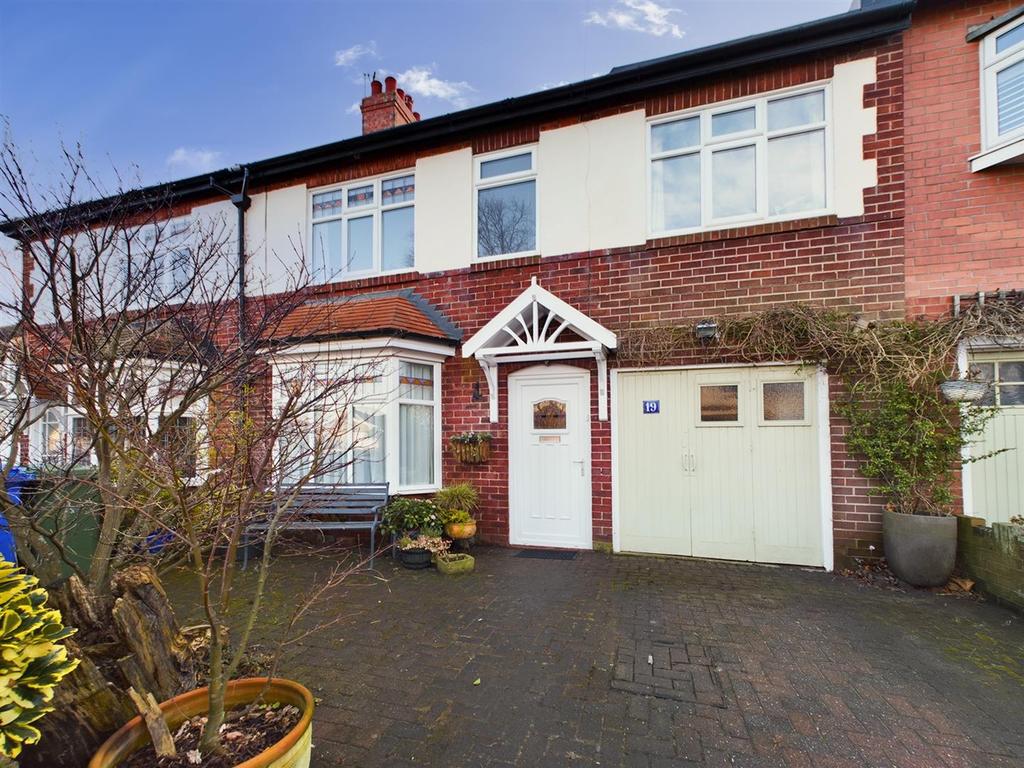 Holywell Dene Road, Holywell, Whitley... 4 bed semidetached house £