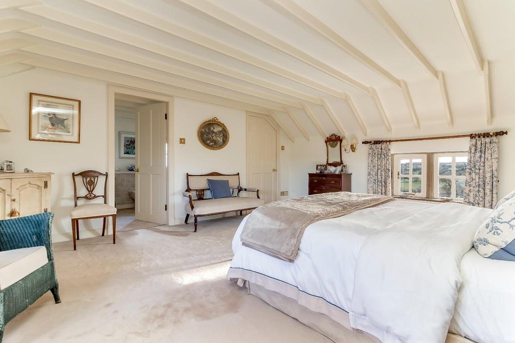 Master Bedroom - B.jpg