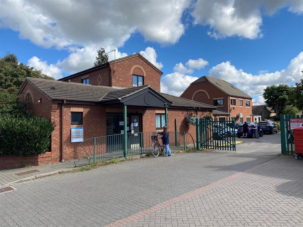 Sherwood Avenue, Newark Property for sale £600,000