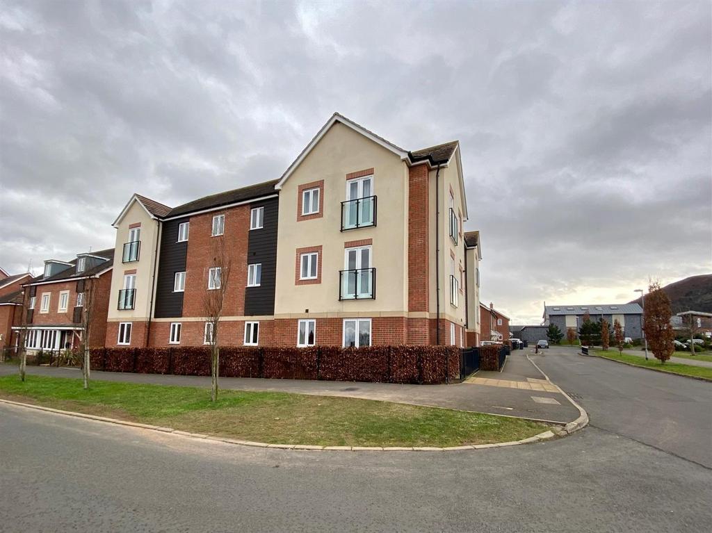 3 Stirling Court54 Bracken WayMalvernWorcestershire 2 bed apartment for