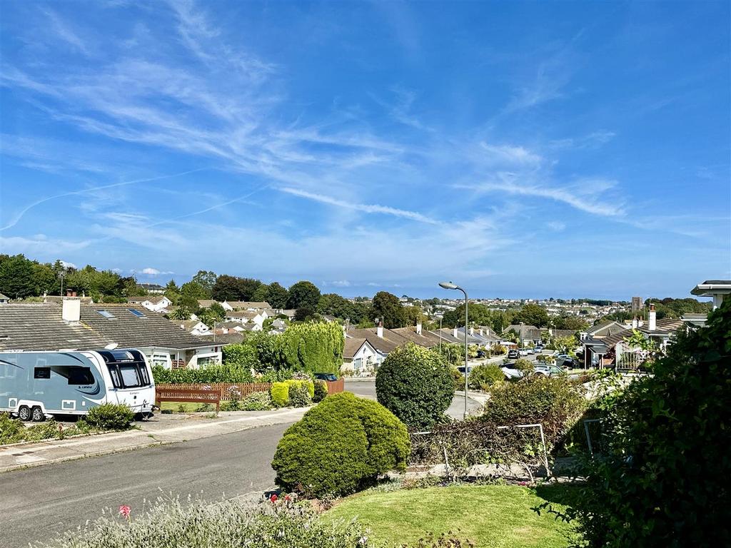 Maple Road, Brixham 2 bed semidetached bungalow for sale £285,000