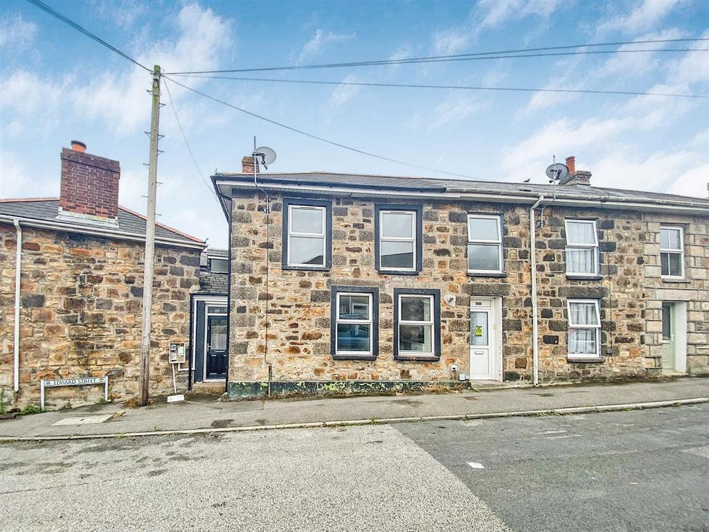 Tuckingmill, Camborne 3 bed end of terrace house to rent £900 pcm (£