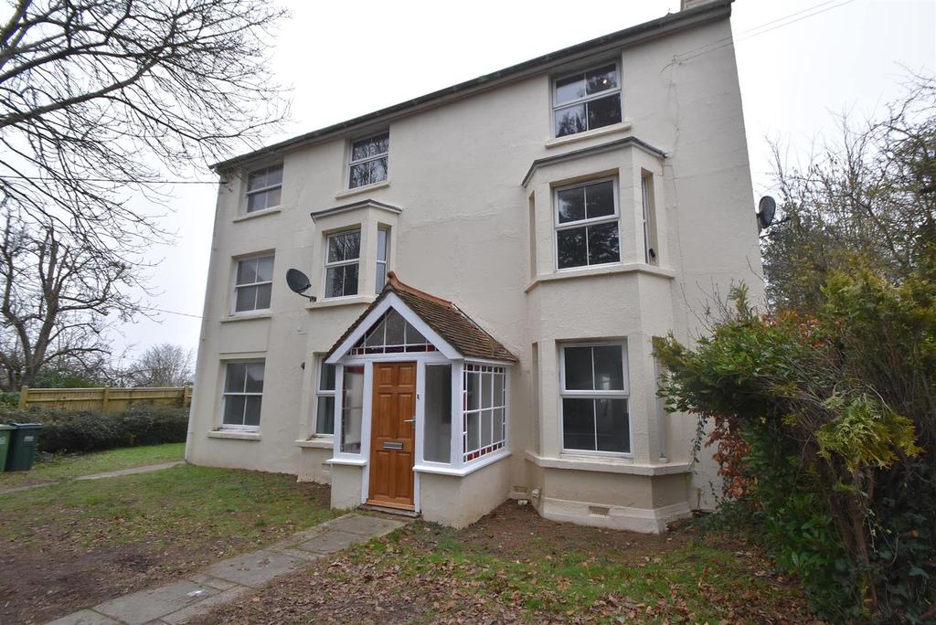 Hastings Road, Battle 2 bed flat £950 pcm (£219 pw)