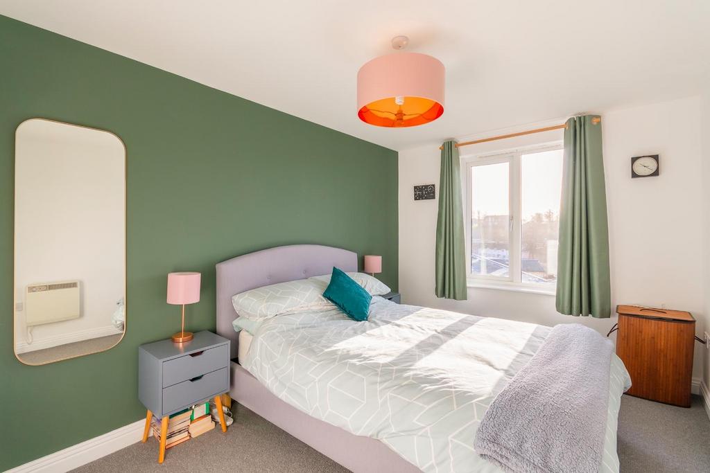 TRUOCSERIUQS16 - Bedroom F.jpg