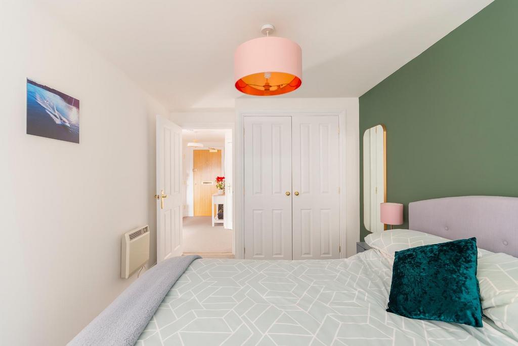 TRUOCSERIUQS16 - Bedroom D.jpg