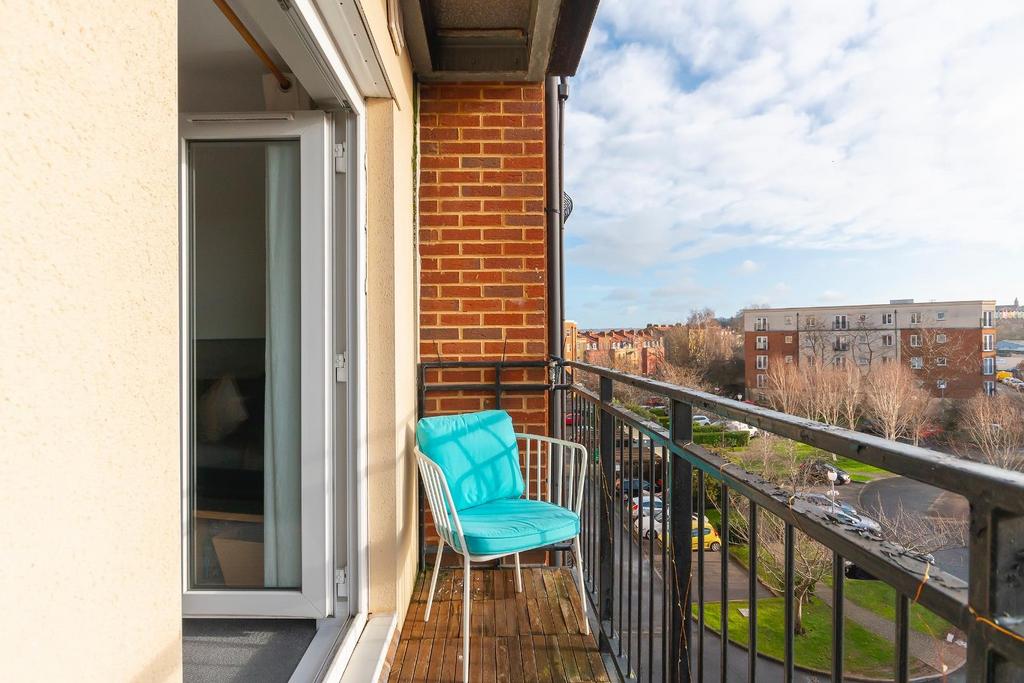 TRUOCSERIUQS16 - Balcony A.jpg