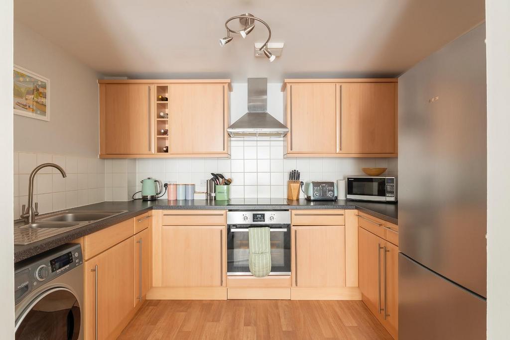 TRUOCSERIUQS16 - Kitchen B.jpg