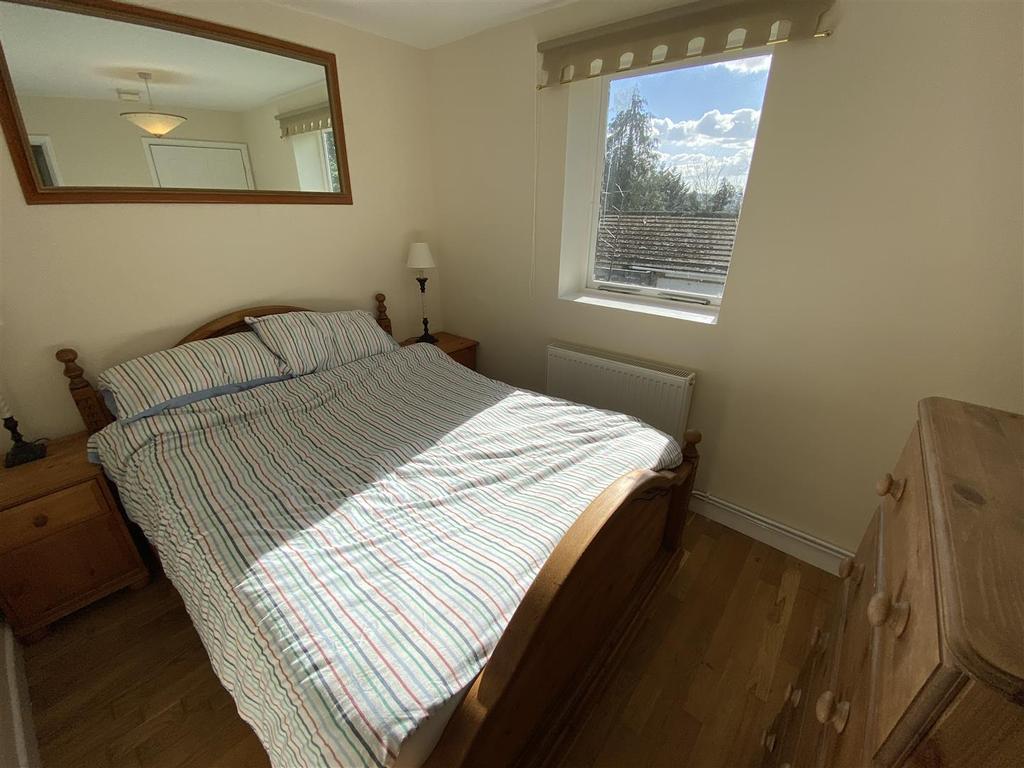 Weston Farm Lane, Weston, Bath 1 bed detached house £685 pcm (£158 pw)