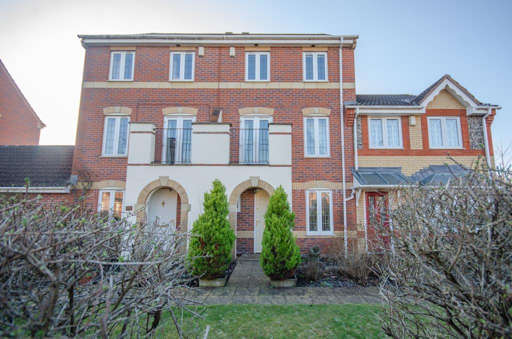 Cousins Way, Emersons Green, Bristol 3 bed terraced house for sale £