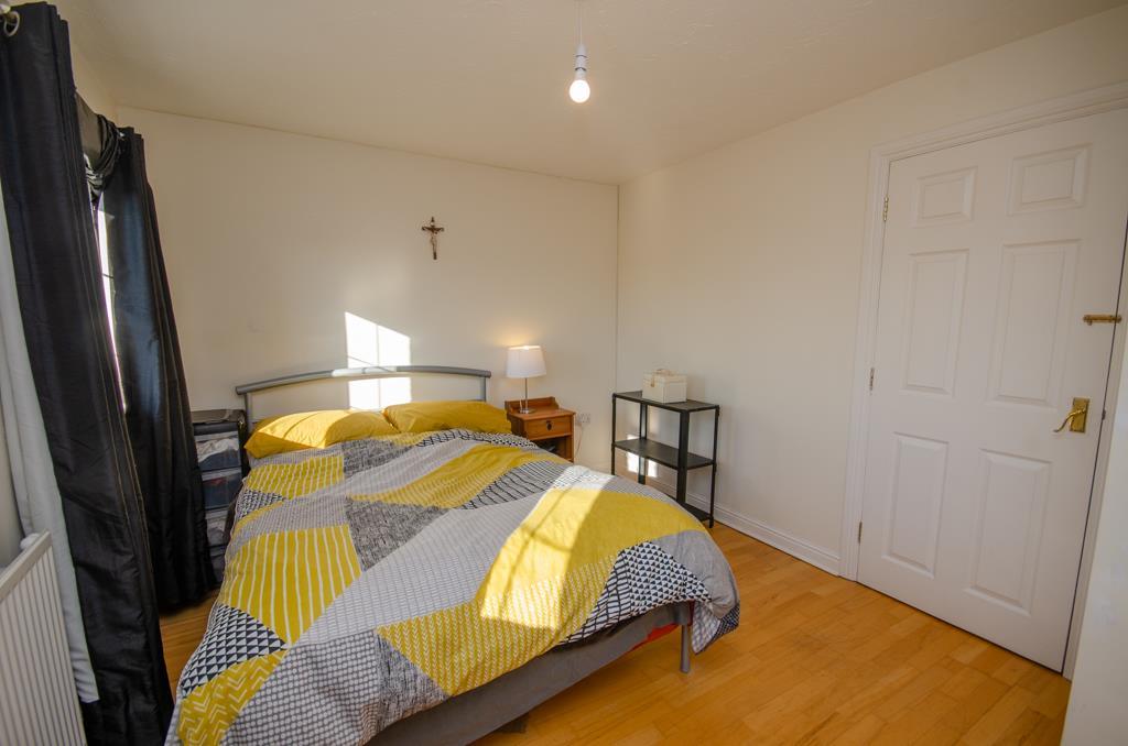 Bedroom two pic 2.jpg