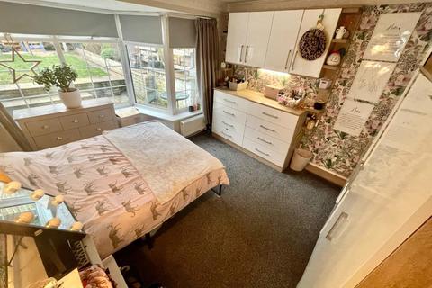 11 Beadlam Avenue, Nunthorpe, Middlesbrough, TS7 0DT