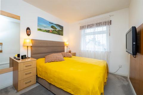 1 bedroom flat for sale, Brunswick Road, Sutton