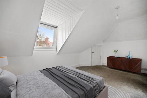 1 bedroom apartment to rent - Egmont Road, Sutton