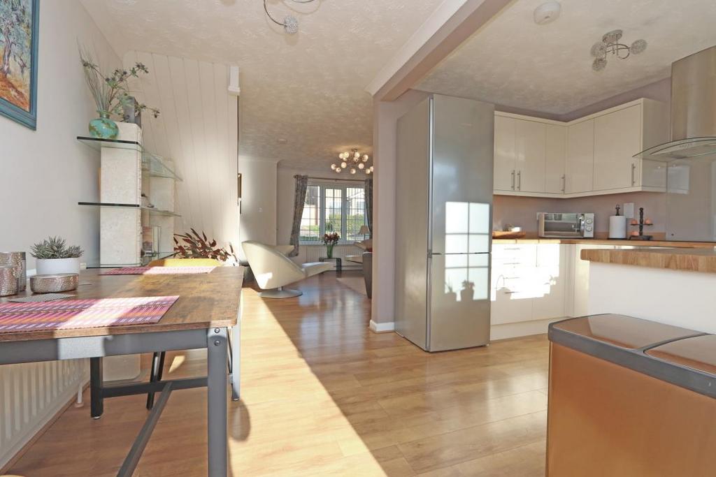 Bockland Close, Cullompton 3 bed house £300,000