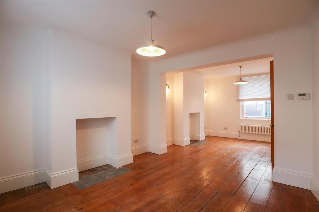 Gensing Road, St Leonards On Sea 3 bed terraced house £1,150 pcm (£