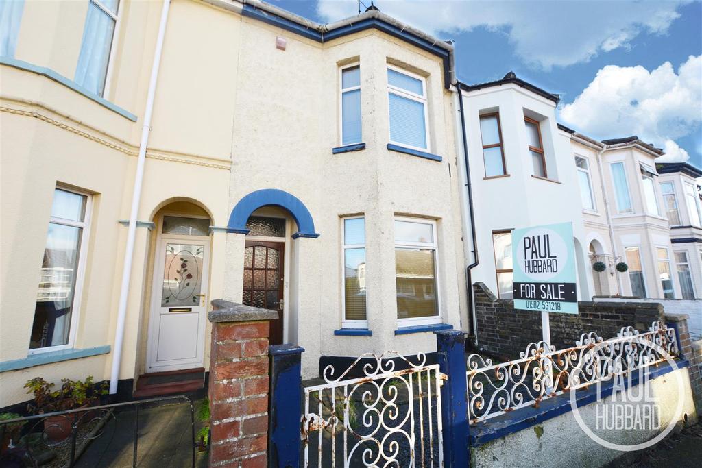 Lorne Park Road, Lowestoft 2 bed terraced house £170,000