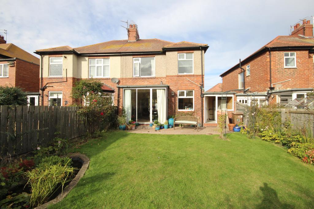 Hastings Avenue, Brierdene, Whitley... 3 bed semidetached house £399,950