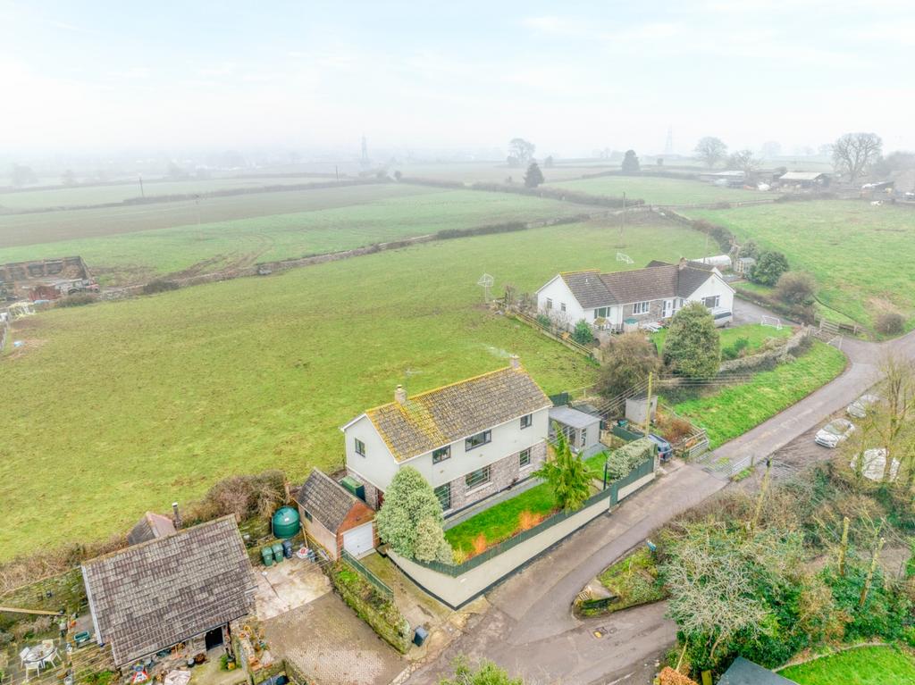 West End Lane, Nailsea, North Somerset, BS48 4 bed detached house for