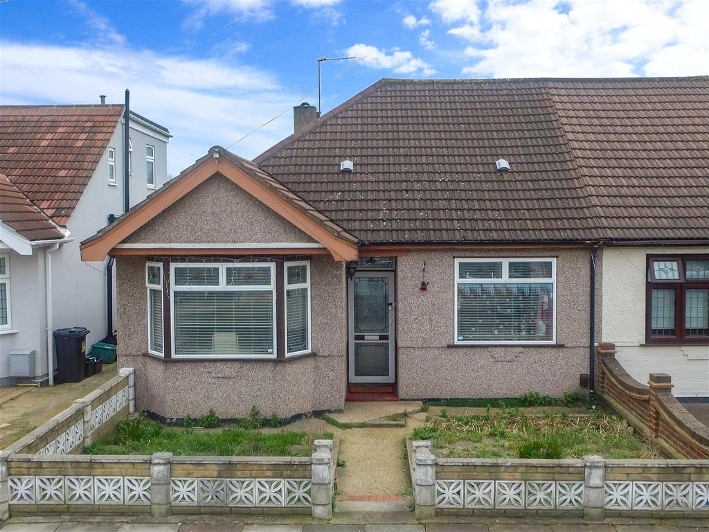 Somerville Road, Chadwell Heath, Essex 2 bed semidetached bungalow £425,000