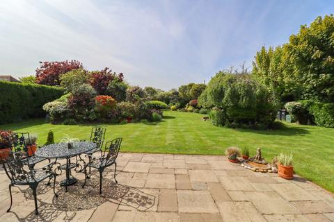 4 bedroom house for sale, St Catherines Road, Hayling Island