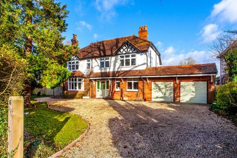 4 bedroom detached house for sale, St Barnabas Road, Emmer Green, Reading