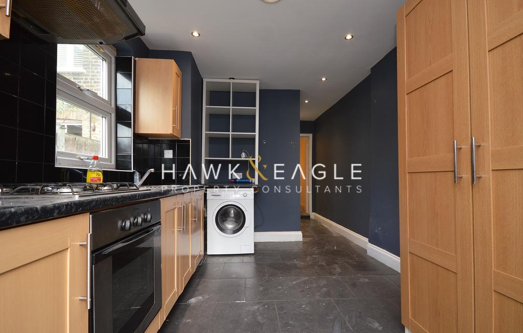 Odessa Road, London, E7 5 bed terraced house £2,500 pcm (£577 pw)