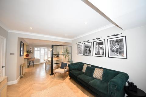 49 Clapton Approach, Wooburn Green, High Wycombe, HP10 0DW