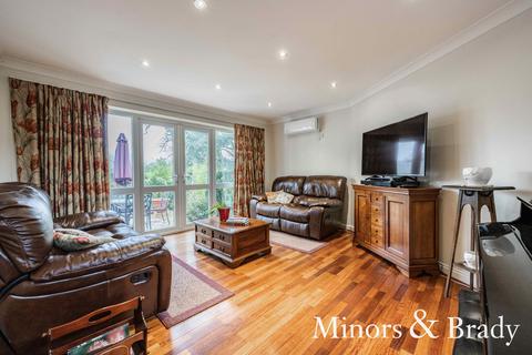 5 Birch Avenue, Beetley, Dereham, NR20 4JP