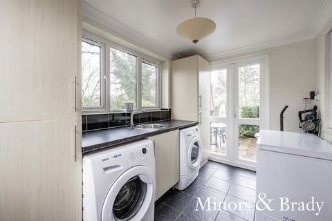 5 Birch Avenue, Beetley, Dereham, NR20 4JP