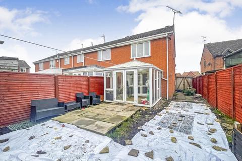 3 bedroom end of terrace house for sale - Partridge Close, Syston