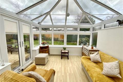 36 Oldale Grove, Sheffield, S13 7NA