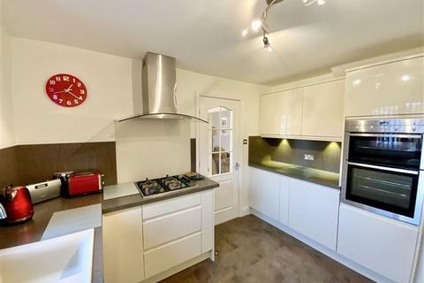 36 Oldale Grove, Sheffield, S13 7NA