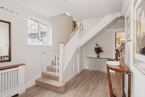 23 Arnison Road, East Molesey, KT8 9JF