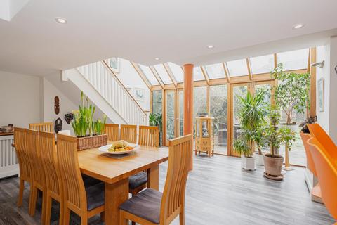 23 Arnison Road, East Molesey, KT8 9JF