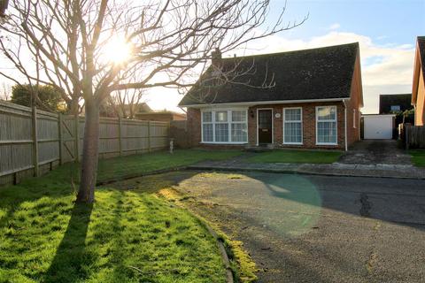 3 bedroom detached bungalow for sale, Steyning Close, Seaford