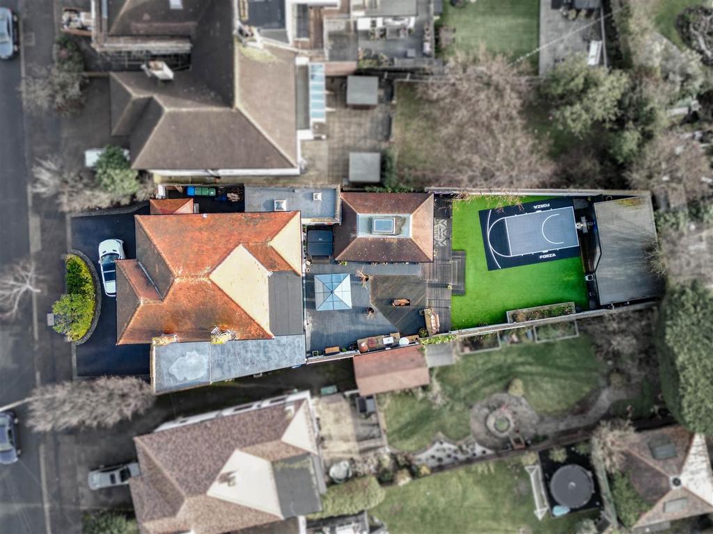 Kings Road, Chalkwell 5 bed detached house for sale £1,250,000