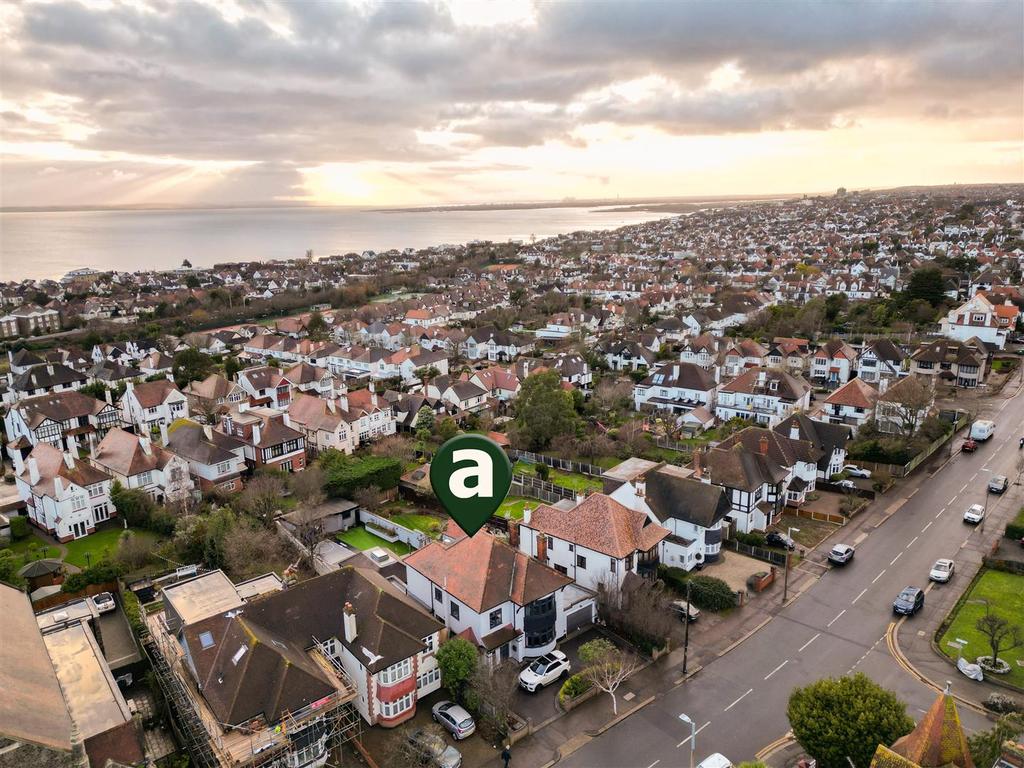 Kings Road, Chalkwell 5 bed detached house for sale £1,250,000