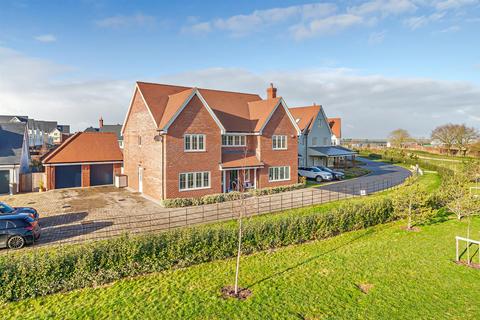 15 Taylor View, Springfield, Chelmsford, CM1 6DG